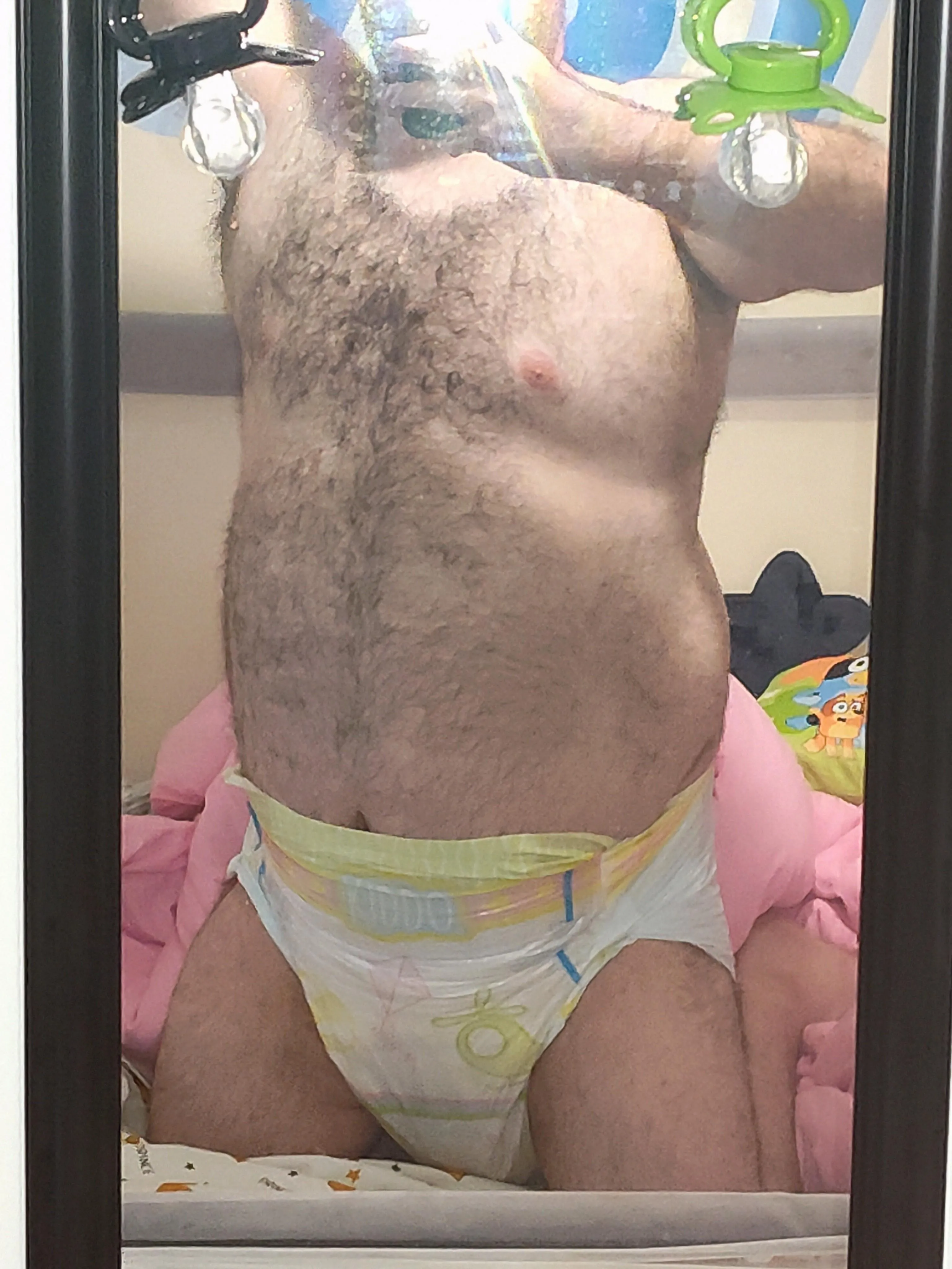 Good morning fwiends. I made a very peepee diapee. Hehe