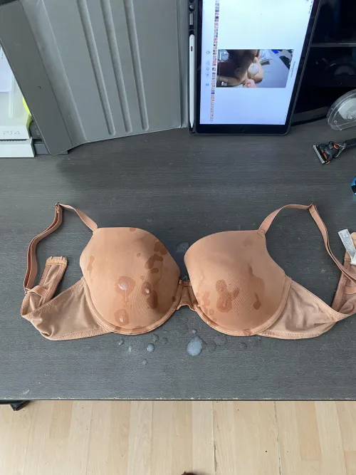 Not the best of cumshots but was super intense and felt amazing