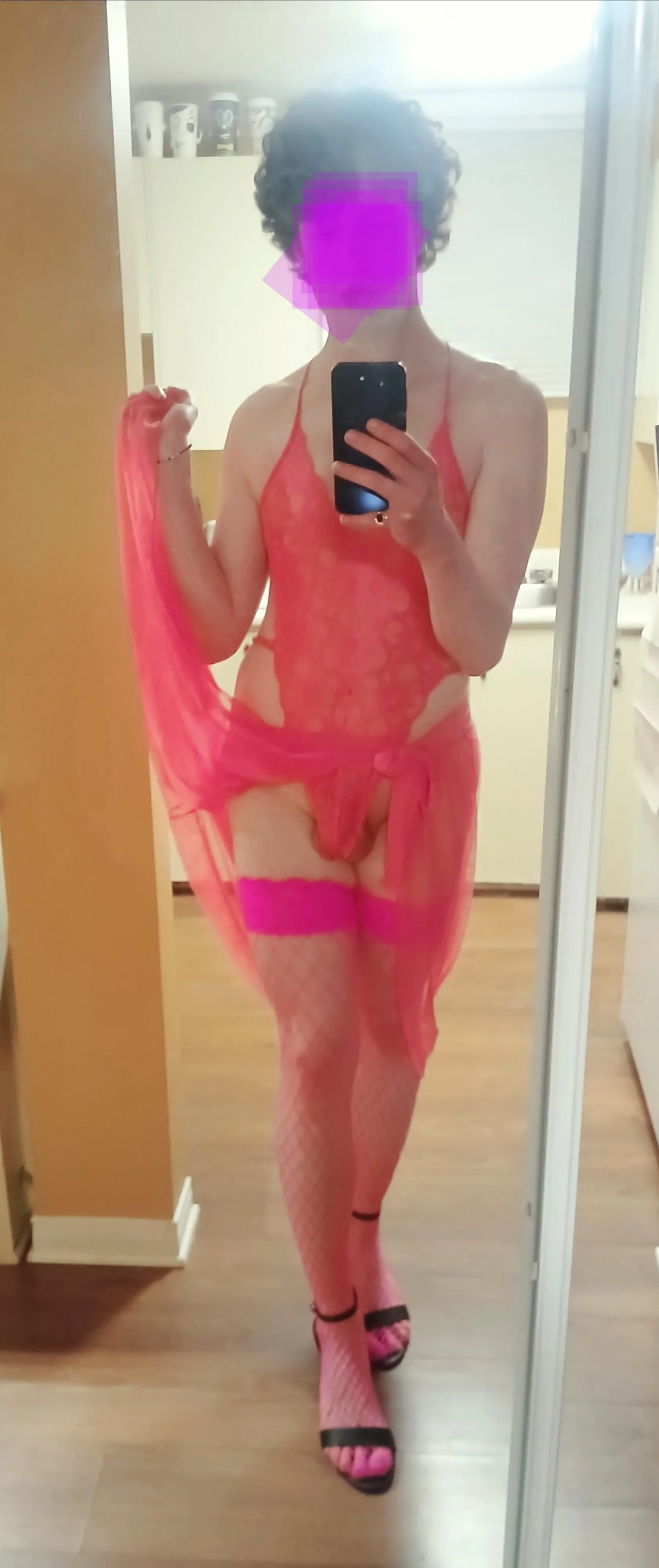 Ottawa, On sissy 26 looking for friends