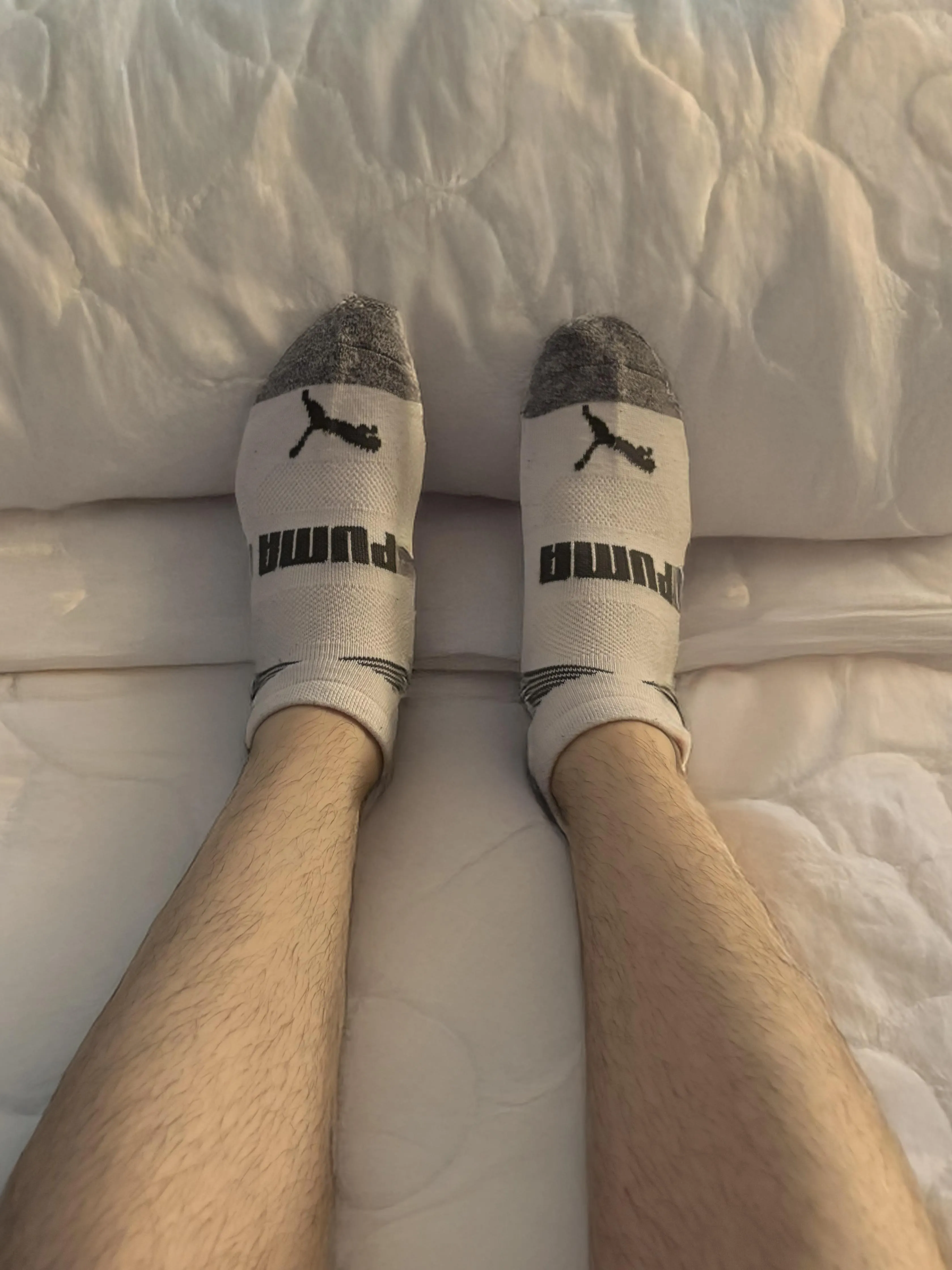 Survived pride weekend, but my feet are feeling it. Any boys want to massage them?