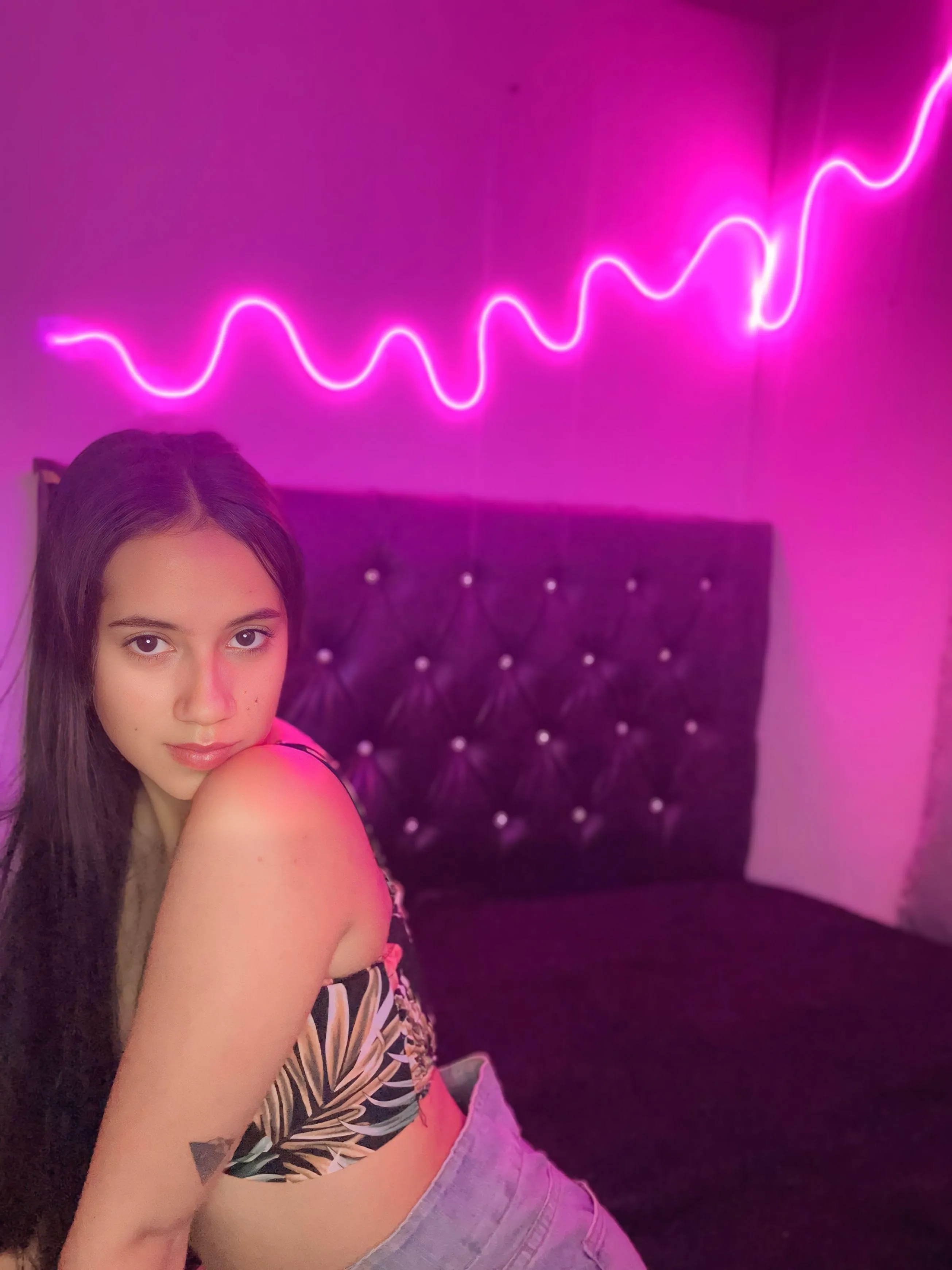 Be gentle… or don’t. I’m just the new girl who loves to be stared.