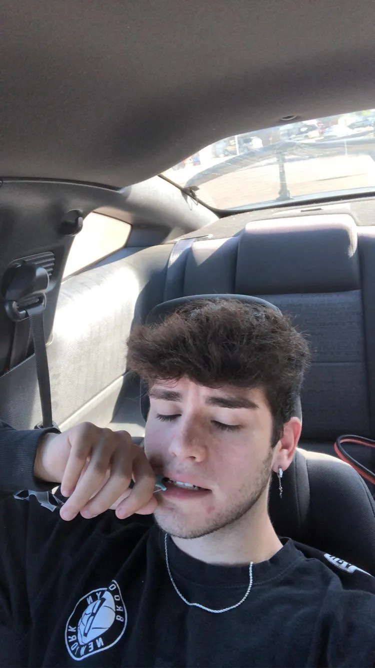 Fwb? (I’m straight)