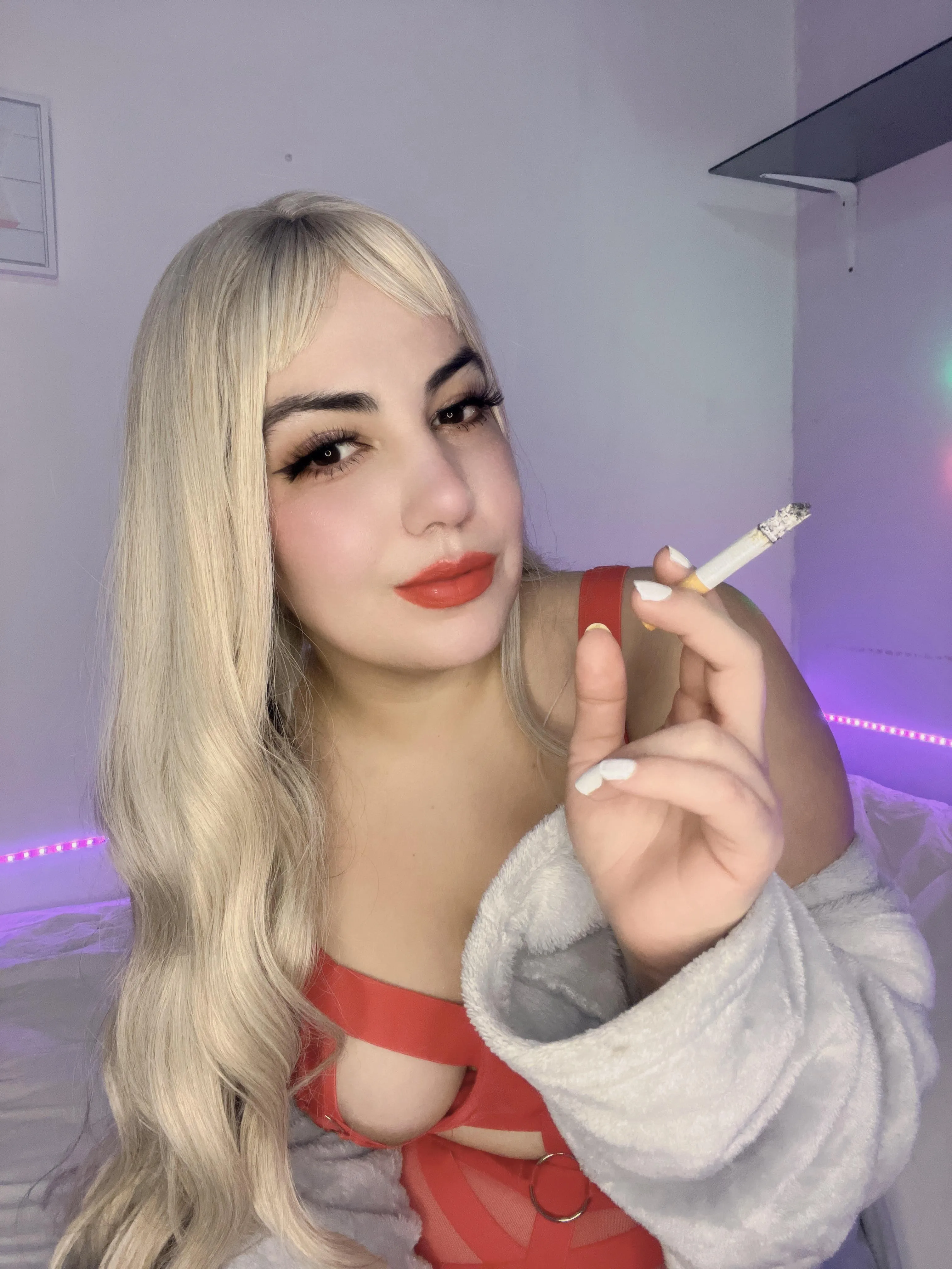 I'll treat you to my cigar, shall I?