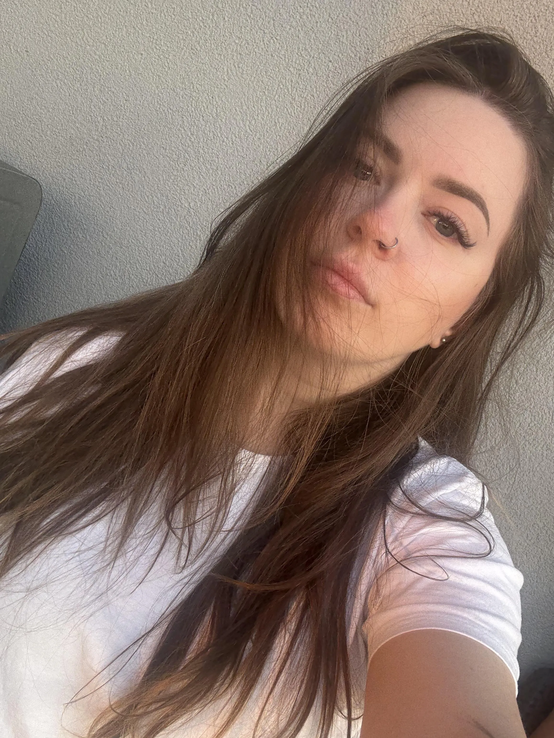 In mood for gfe and a good girl ;) [online]