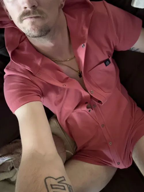 Puppy got a new cozy denwear suite. Felt cute