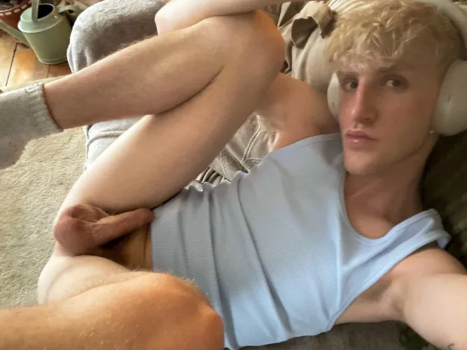 when I say I’m relaxing, this is what I’m doing 😉