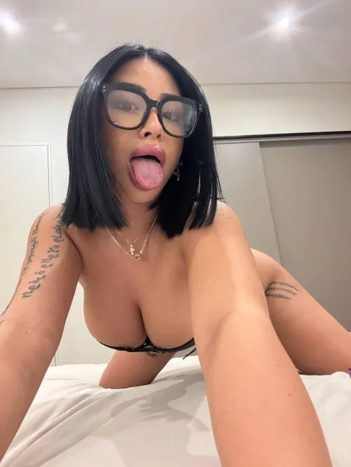 Temporarily in Australia and would love a no-strings night with a real man who can go deep