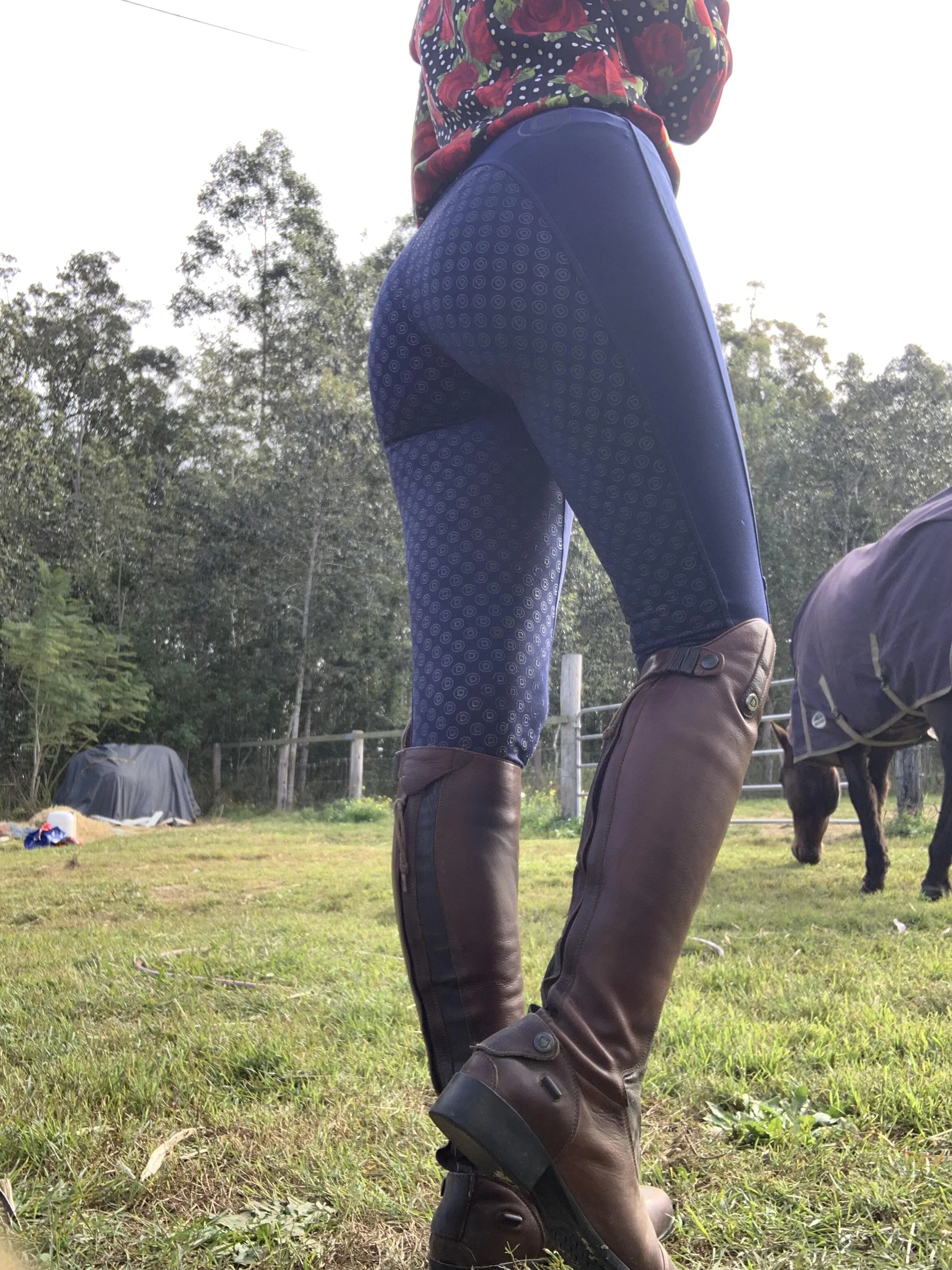 You can tell I’m a rider from these thicc thighs