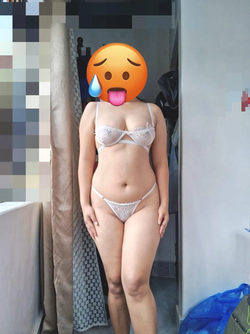 Bow to your Queen 💅