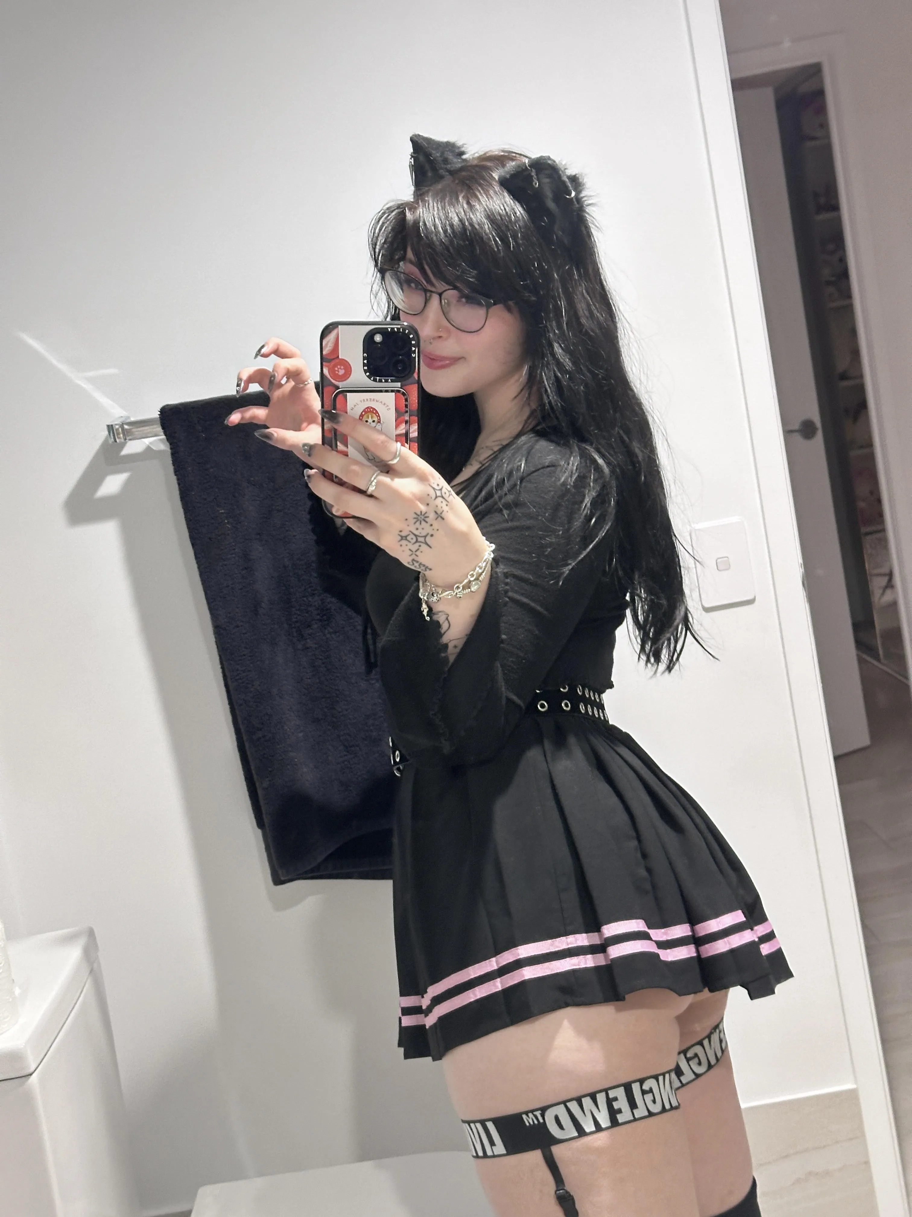 crazy hello kitty girls are the best