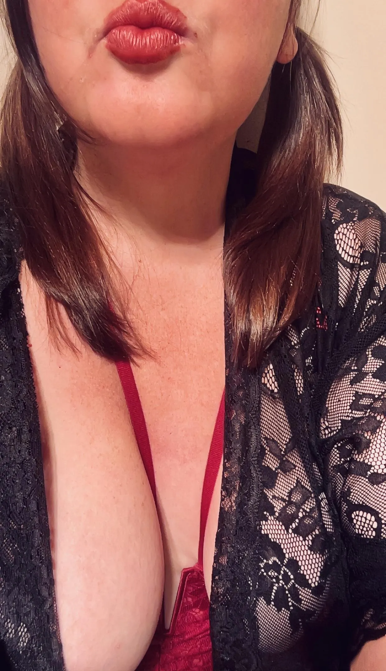 Hopefully pony tails are still a thing 🤭 (MF)