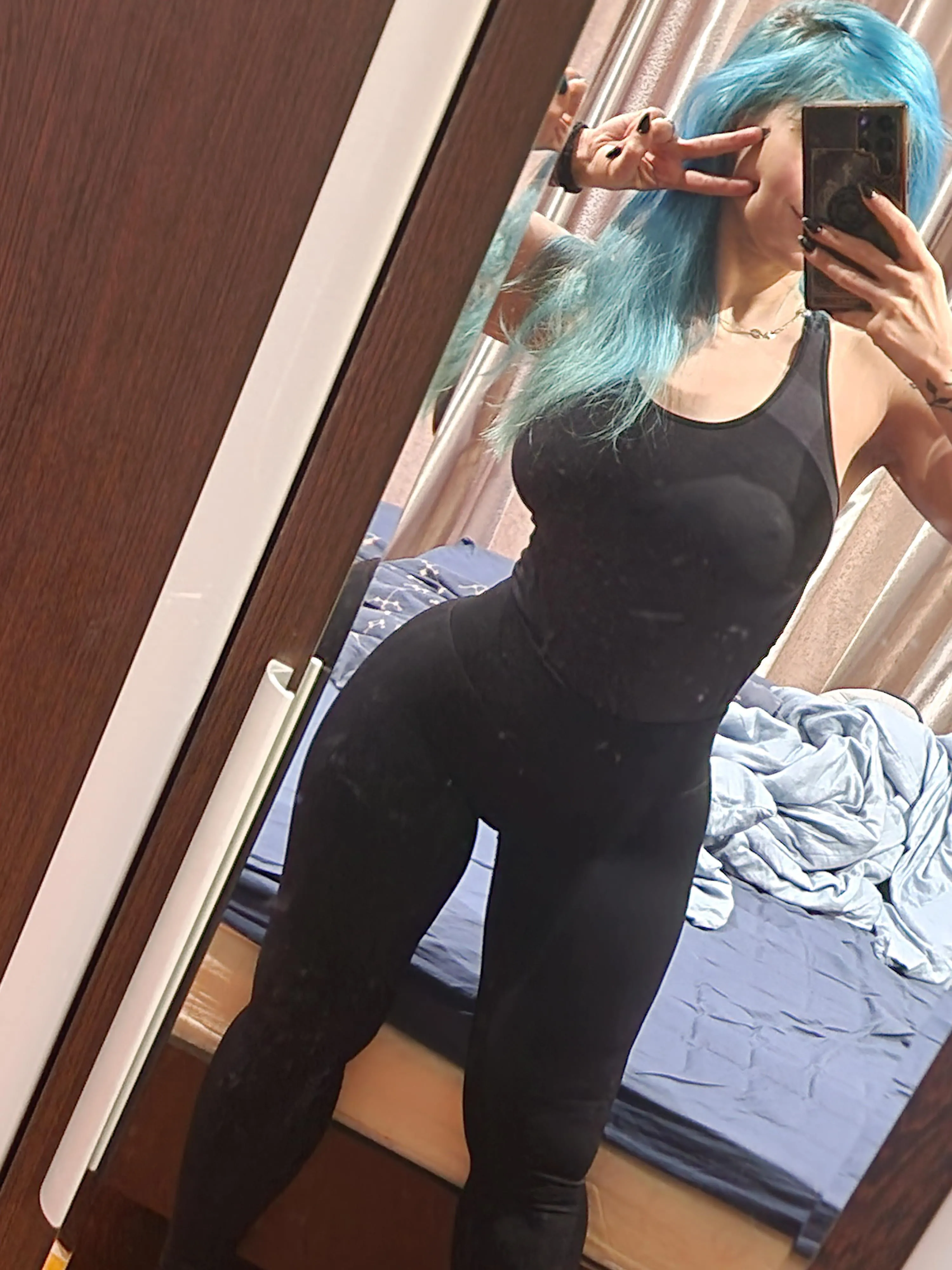 I don’t just post pics… i start obsessions