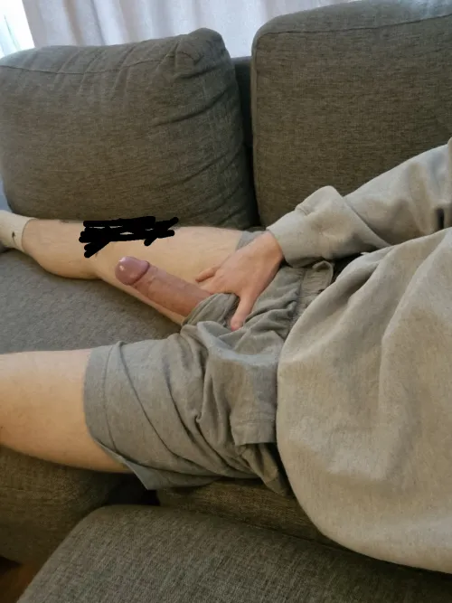 Någon som behöver lite kuk på morgonen?