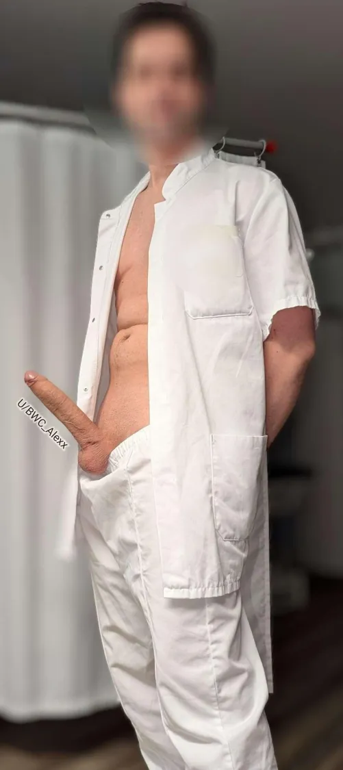 Un infirmier pour s'occuper de toi...