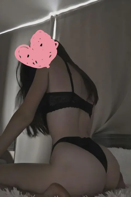 18F bdsm friendly snowbunny looking for a dom 💓