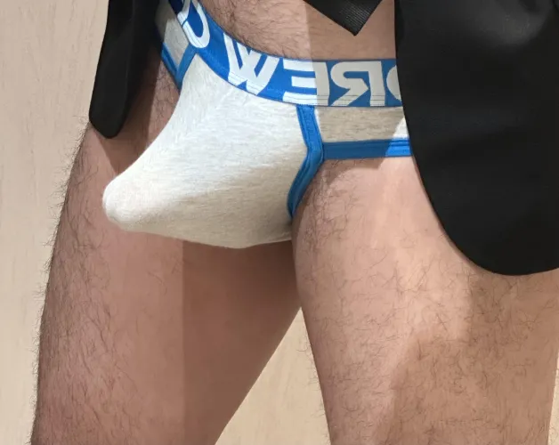 briefs bulge