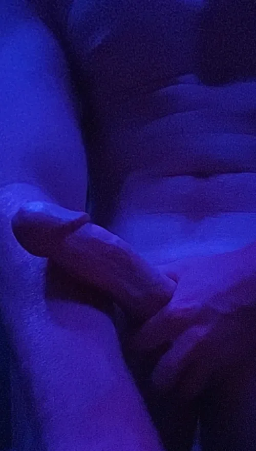 NC Bull looking to fill a local hotwife