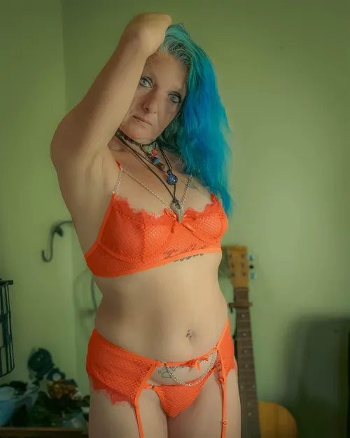 Not sure if I look good in orange