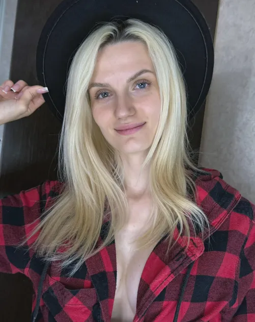 this blonde milf is ready for a good time