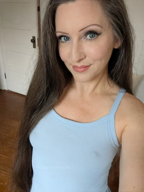 Tight tops are the best tops