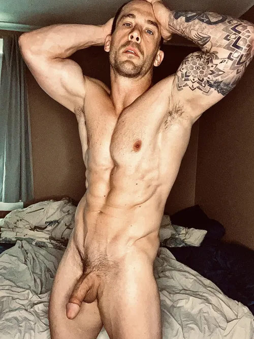 Who’s gonna help me make the bed