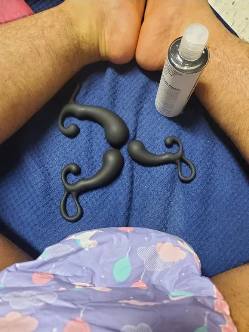 [20] Biggest or smallest...hmm maybe Daddy should choose?