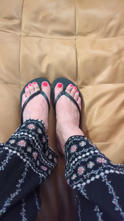 Flip flops, I'm on the fence. Do you like these?