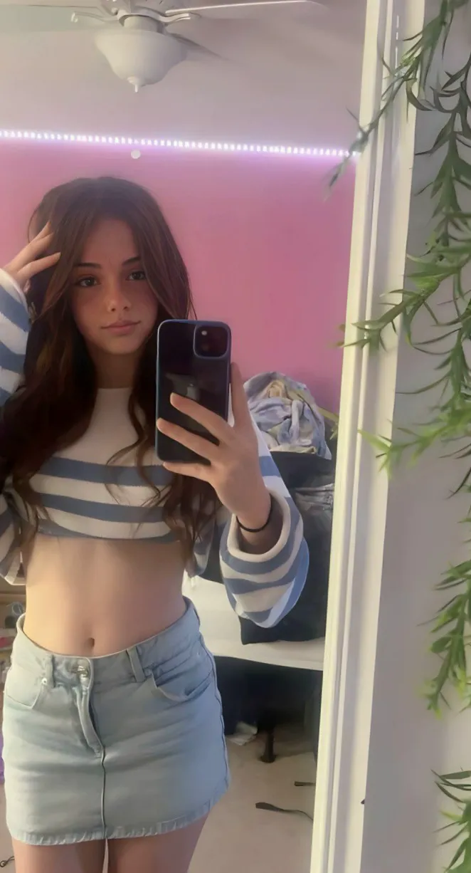 Say yes if you’d jerkoff to my nudies, I’ll send some