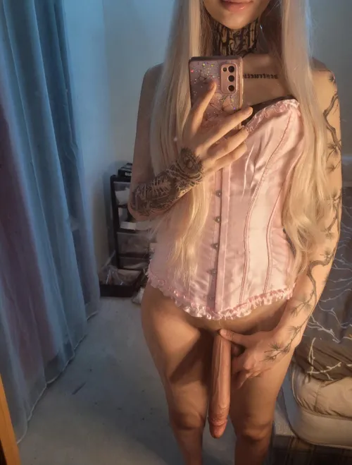 I want to stretch out a curious Reddit's hole and leave it gaping