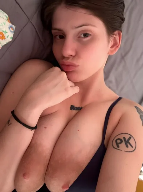 [19][F4M][Albany] - this girly doesnt fit in small spaces