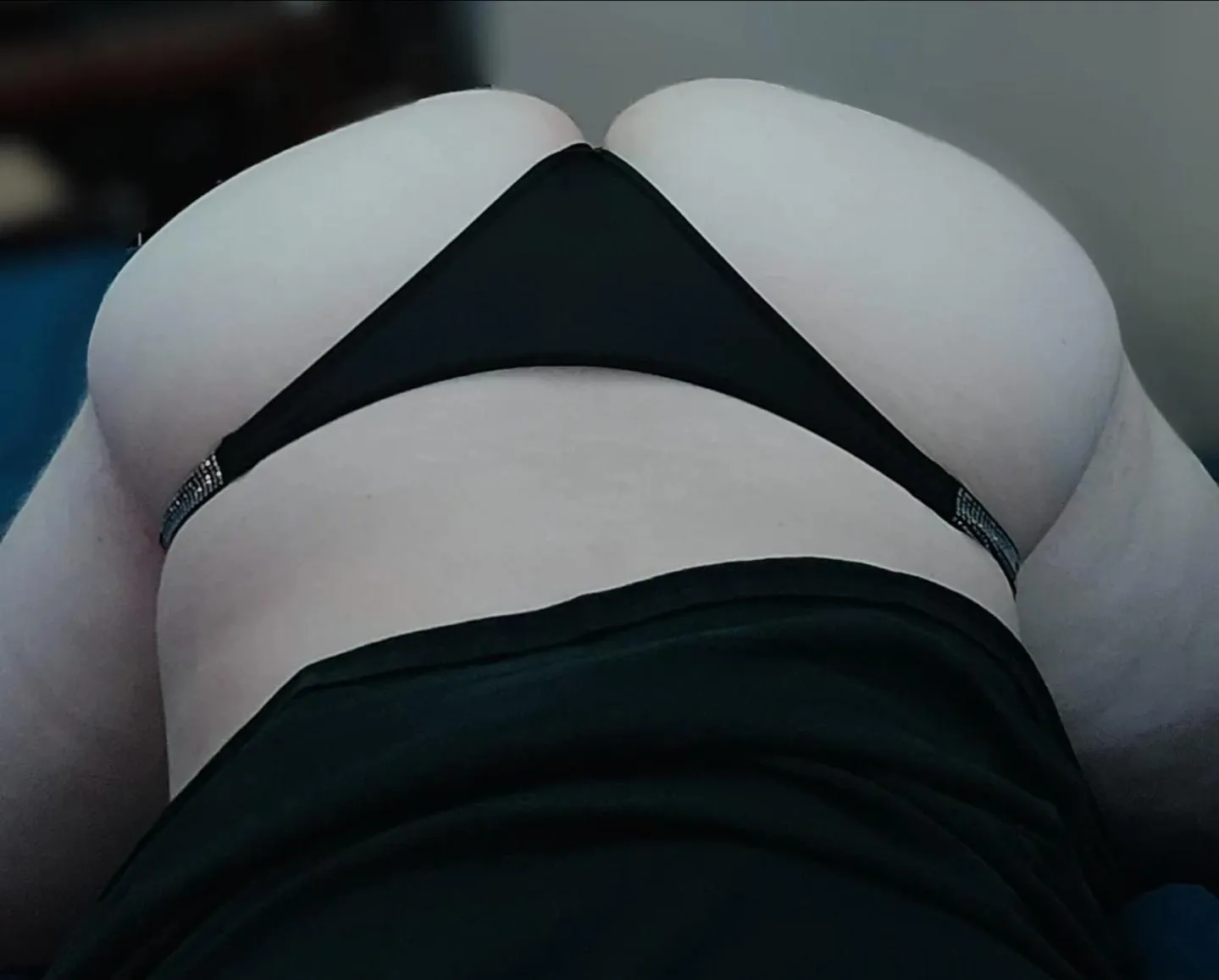 21MFM jeffersonville, IN, looking for someone to fuck me doggystyle sunday night. You host preferably