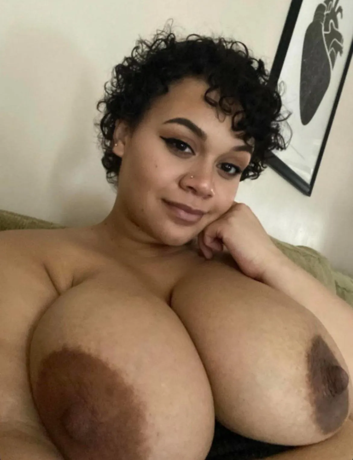 Aren’t they so dreaming 💋 bored & horny on this Sunday! Don’t miss out! Content/customs! Menu! 💕