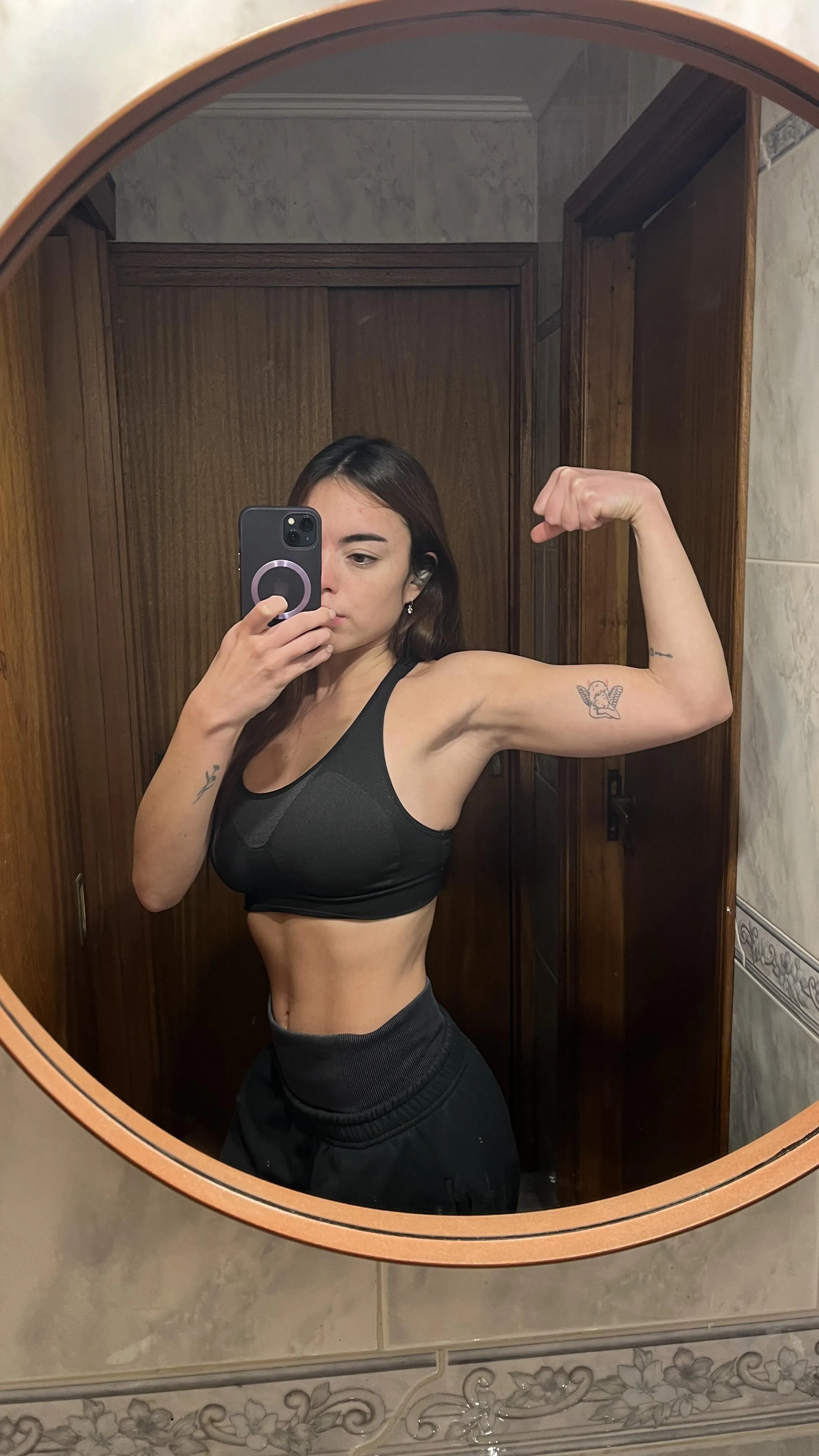 Arms coming in. Love growing.
