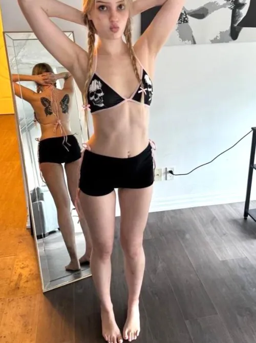 I need a daddy who likes hot young girls