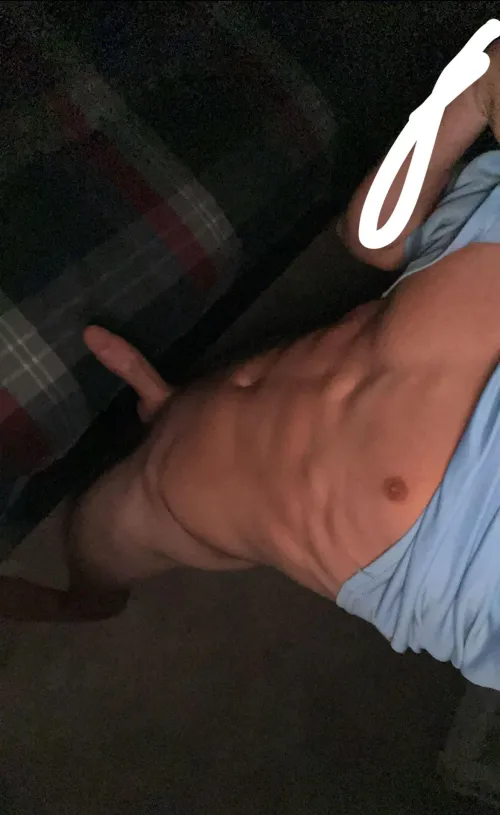 [M] 22 704