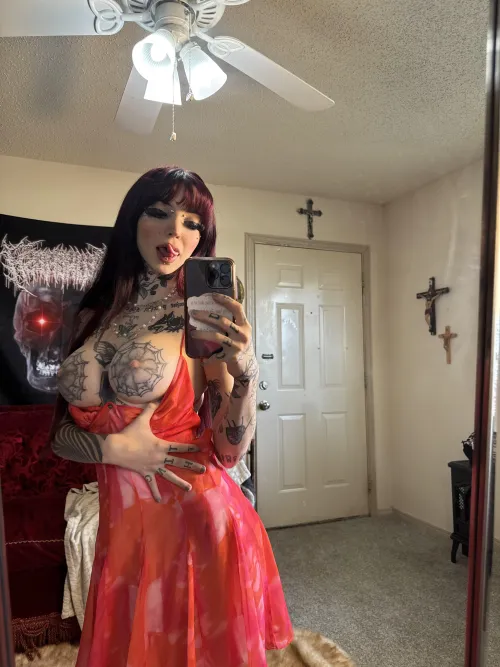 My dress is super accessible :)