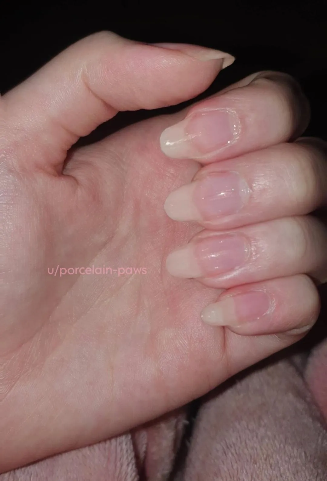 shiny nails n soft hands 🌸