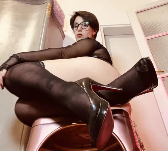 So tall, so sharp, so superior. Exactly how I like my stilettos… and my standards.