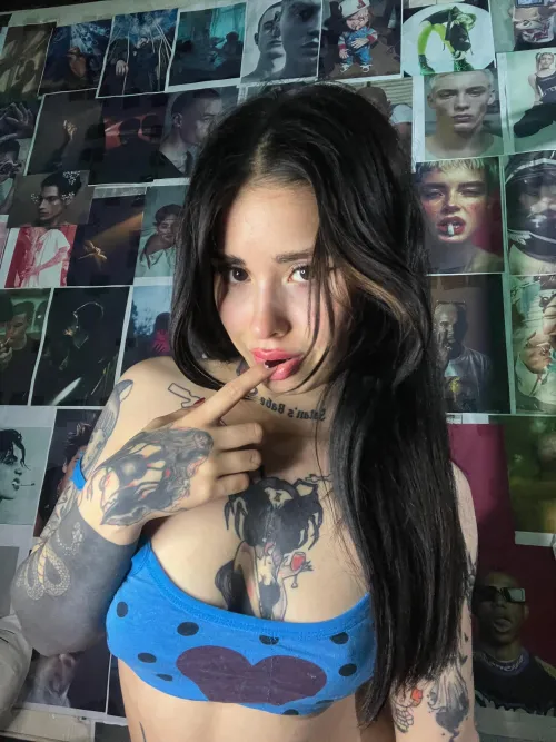 Soft voice, tight body, and way too much fun for Arkansas to handle.