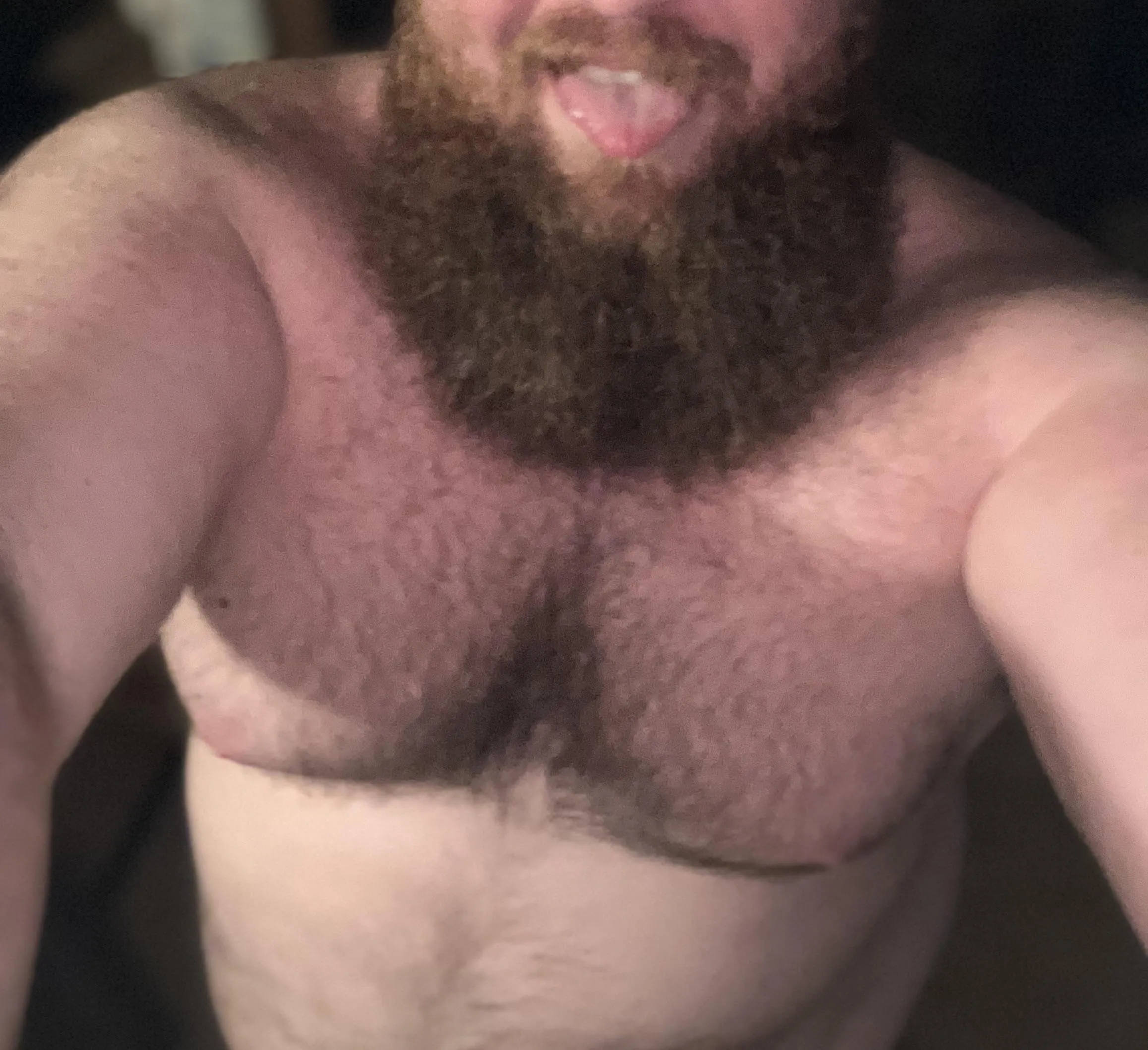 Straight 33 married Bear. Looking for the right one ☝️ 🥰