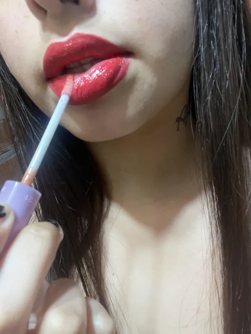 These lips don’t just look good… they know exactly what to do 💋