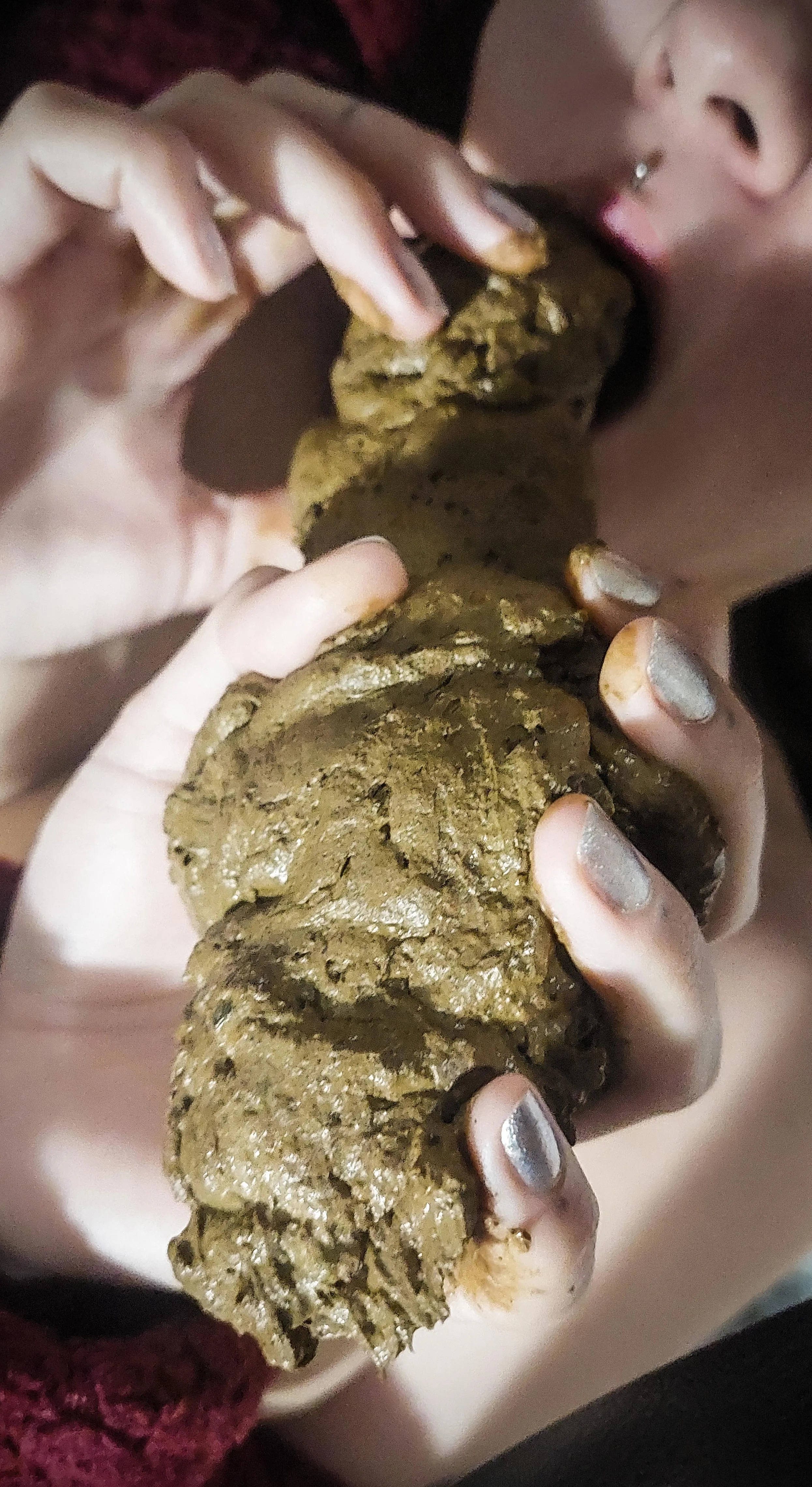 this here is the largest poop I've tried to eat