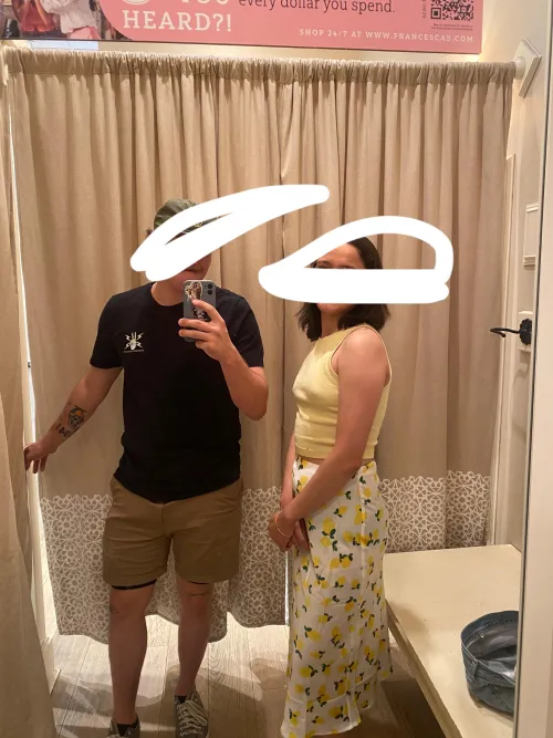 Today is my birthday we are looking for another lady to join the wife giving me head who is down???? [MF4F] [MF4MF]