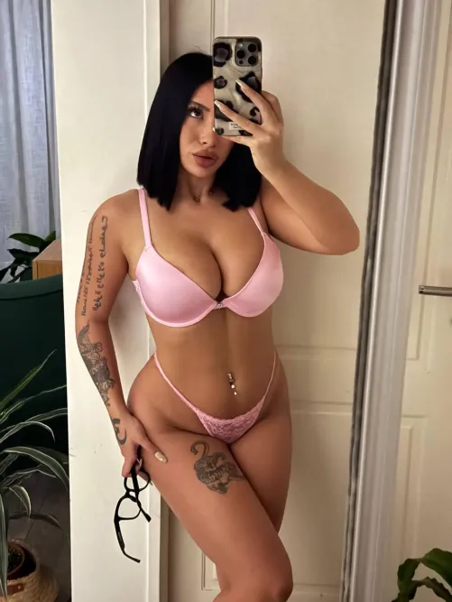 20/20 MF4M Seeking for M to fvck my mouth