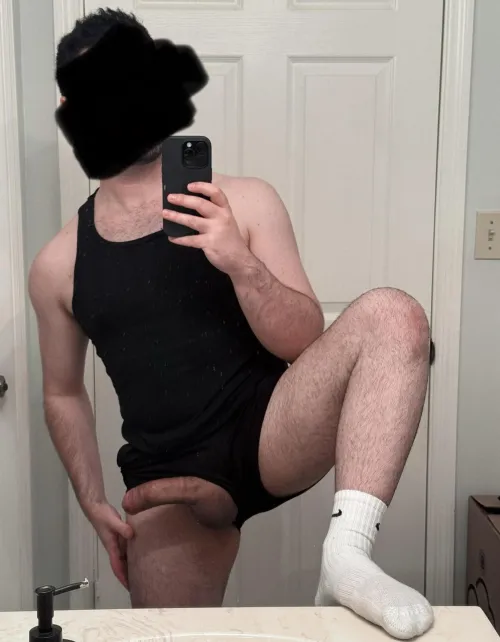 [29] Haven’t showered since Friday and whipping my dick out makes the entire room smell like sweaty cock