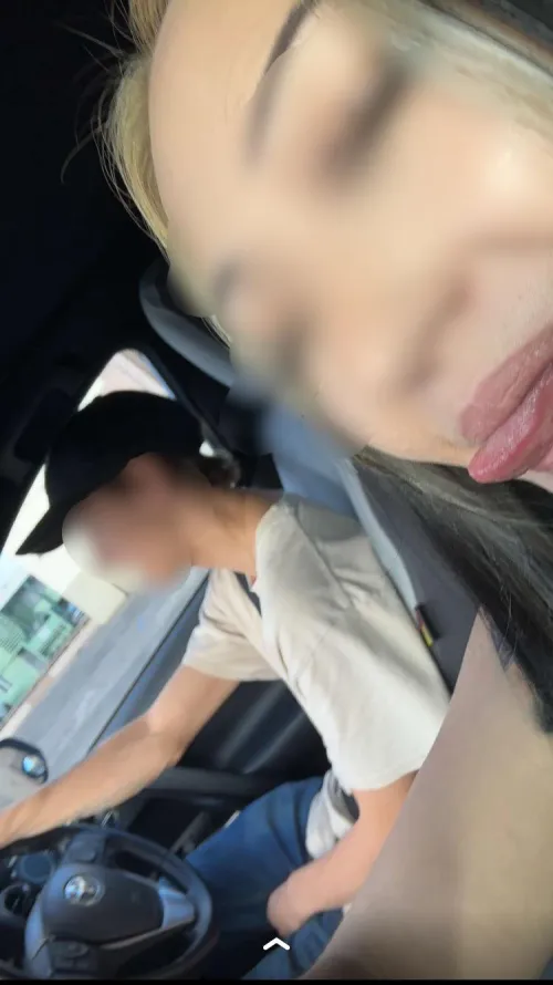 Cheeky snap from the gf with her co worker 👀