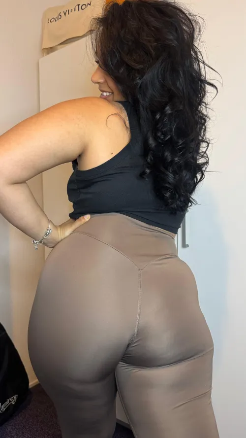 Darling you can make me happy if you suck my butt today