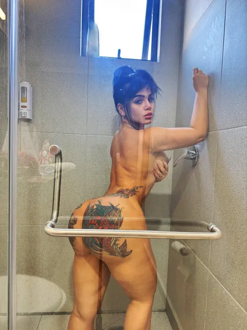Ever wanted to shower with a Latina milf