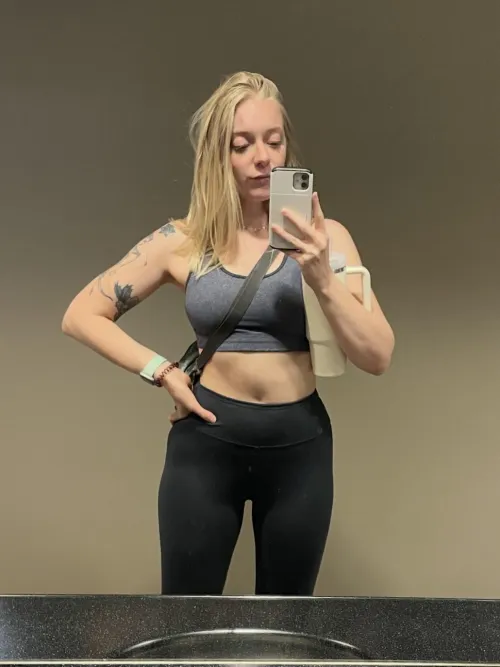 Get that Saturday sweat in babes