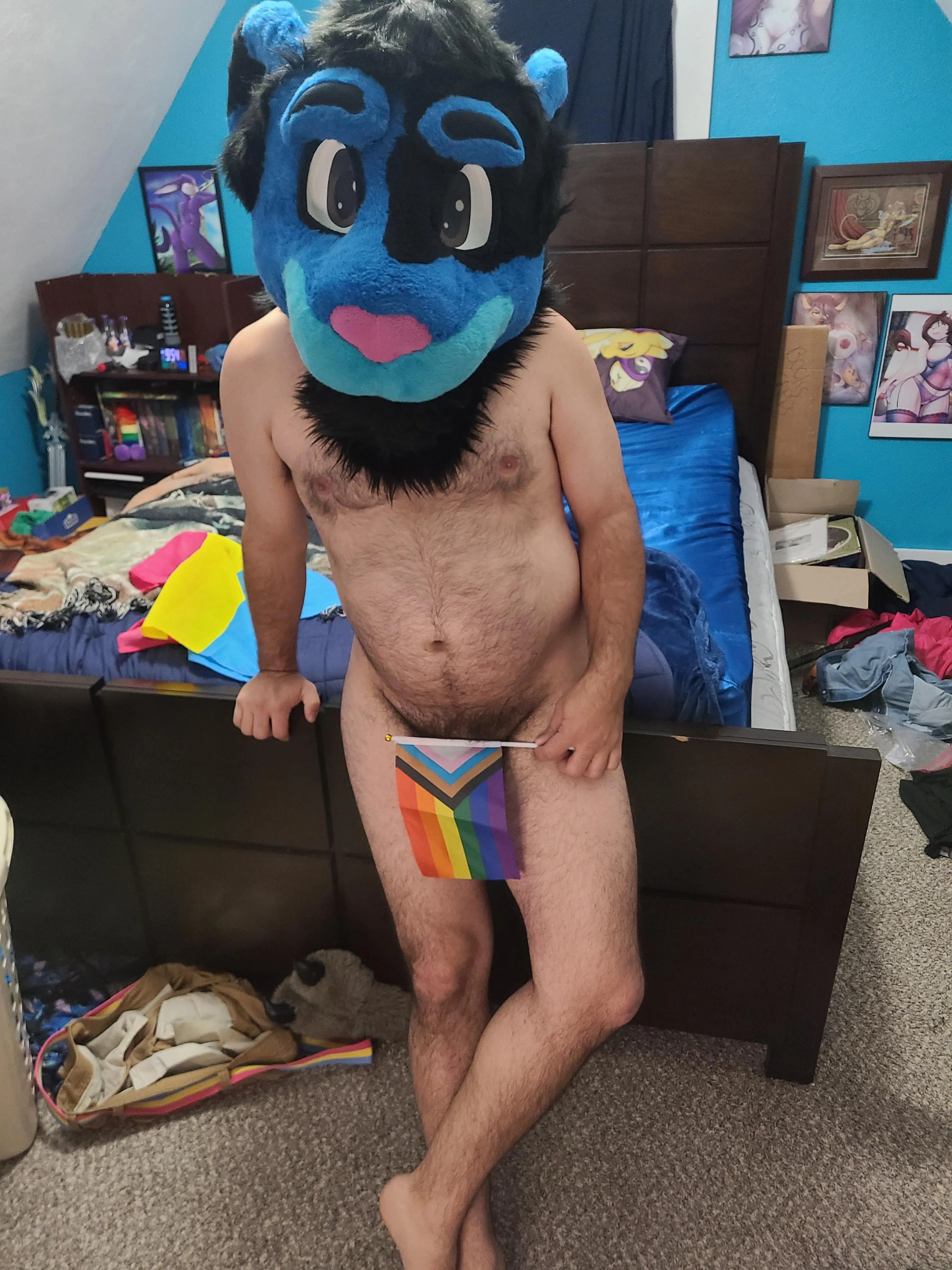 Hehe, I should get a tinier one~ (OF:LustyLion9869 / JFF: LionclawAD)